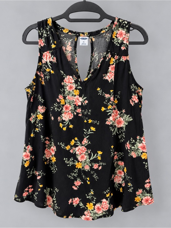Old Navy Tops - Black Floral Blouse XL V Neck Sleeveless Flowy Tank Top